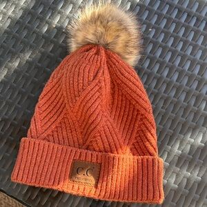 Womens Rust Knit Beanie with Faux Fur Pom-Pom